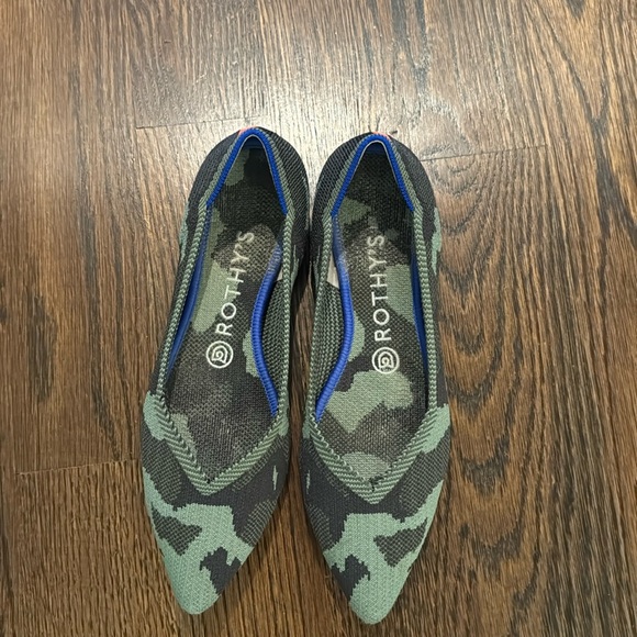 Rothy’s camo pointed flat - Picture 1 of 4